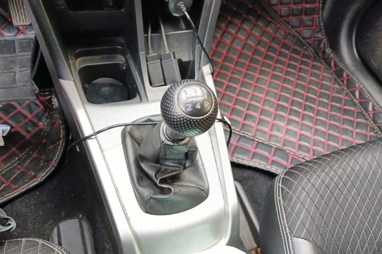Used Everus S1 2013 1.5L Manual Sport Edition Gear Lever