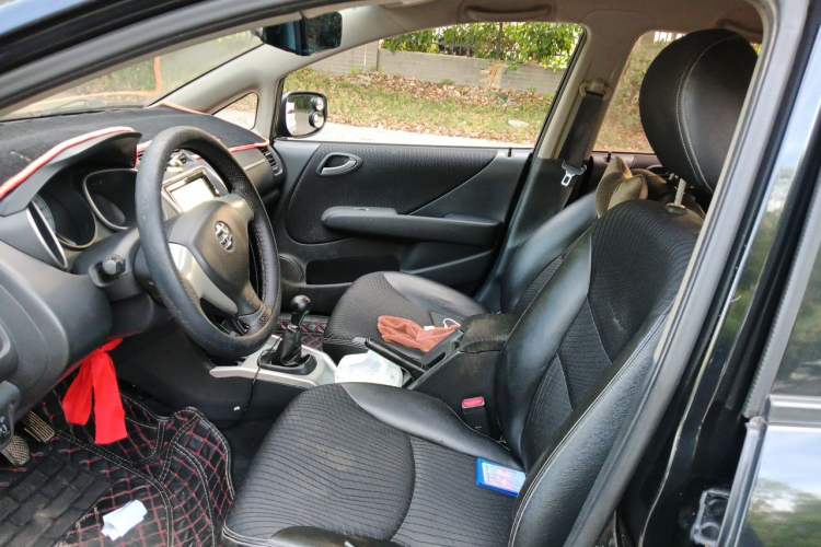 Used Everus S1 2013 1.5L Manual Sport Edition Left Front Seat