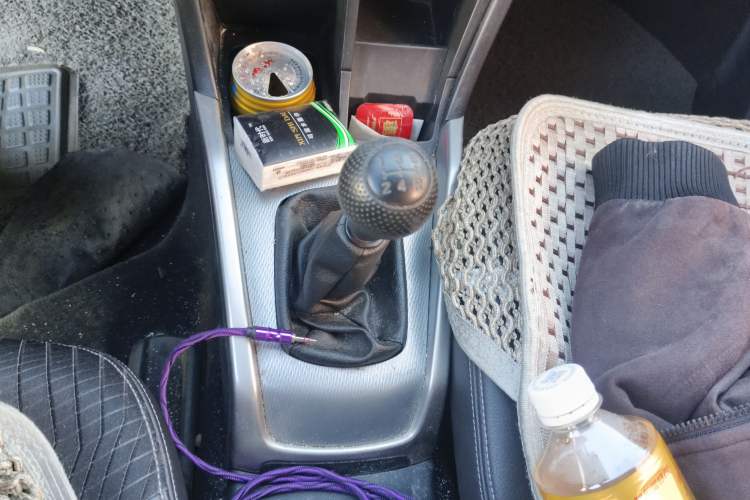 Used Everus S1 2013 1.5L Manual Sport Edition Gear Lever