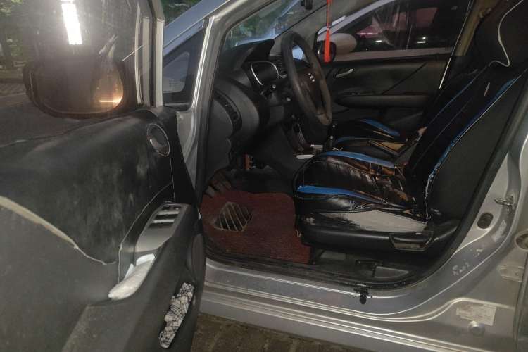 Used Everus S1 2013 1.5L Manual Sport Edition Driver Seat