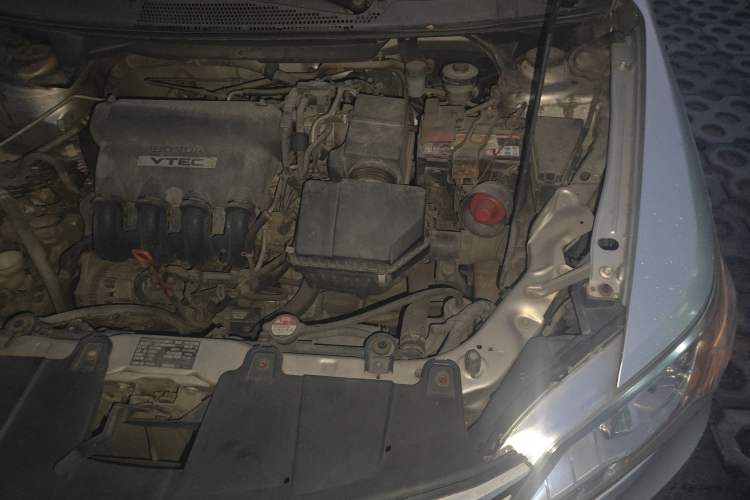 Used Everus S1 2013 1.5L Manual Sport Edition Engine Bay Left