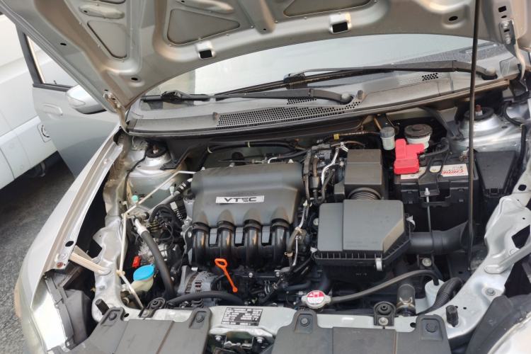 Used Everus S1 2013 1.5L Manual Sport Edition Engine Bay