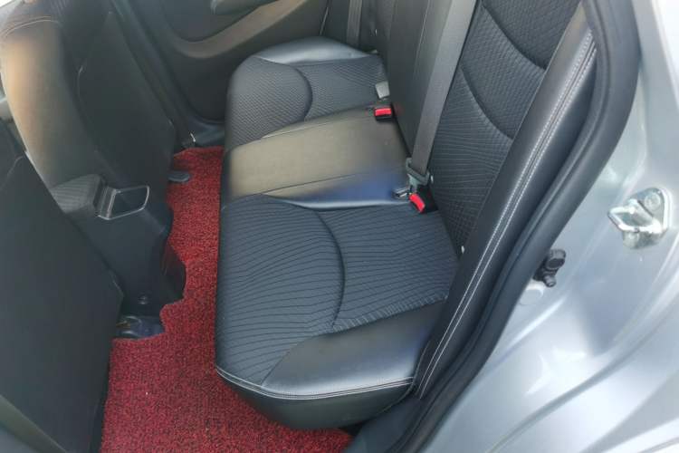Used Everus S1 2013 1.5L Manual Sport Edition Interior 4