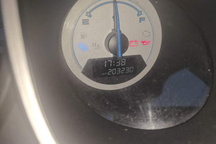 Used Everus S1 2013 1.5L Manual Sport Edition Odometer Close Up