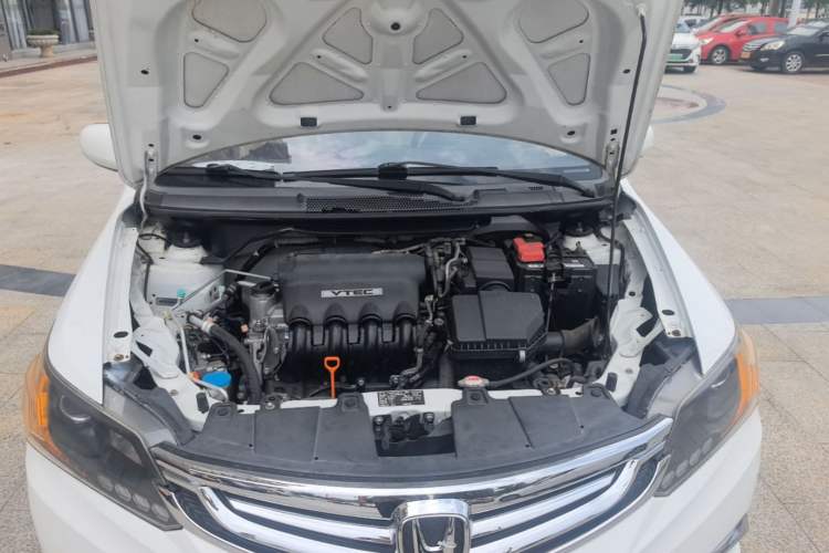Used Everus S1 2013 1.5L Automatic Comfort Edition Engine Bay