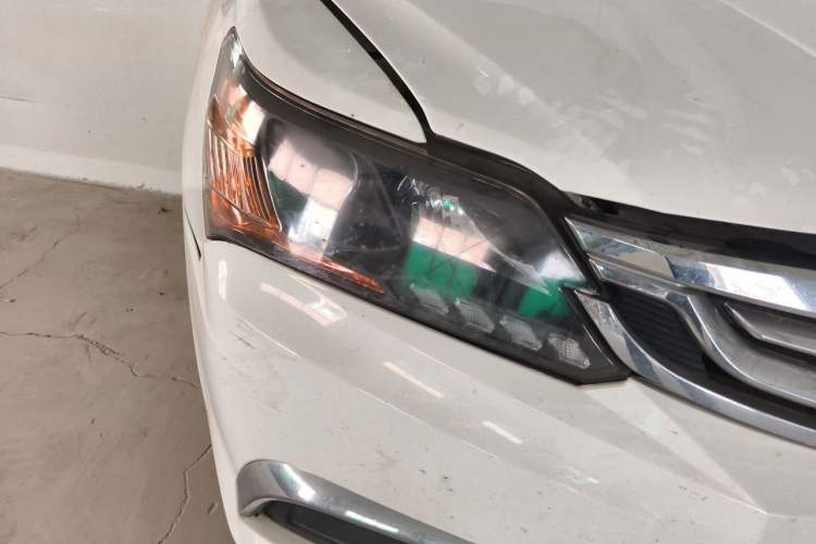 Used Everus S1 2013 1.5L Manual Comfort Edition Right Front Headlight