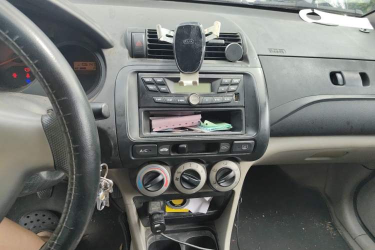 Used Everus S1 2014 1.3L Manual Comfort Edition Audio And AC Panel