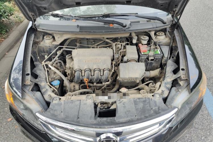 Used Everus S1 2014 1.3L Manual Comfort Edition Engine Bay