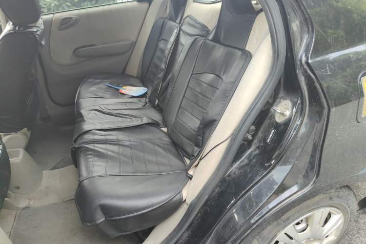 Used Everus S1 2014 1.3L Manual Comfort Edition Left Rear Seat