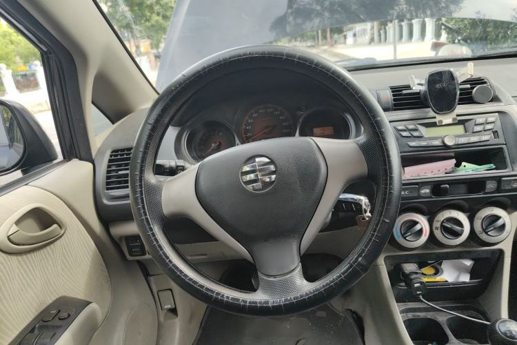 Used Everus S1 2014 1.3L Manual Comfort Edition Steering Wheel