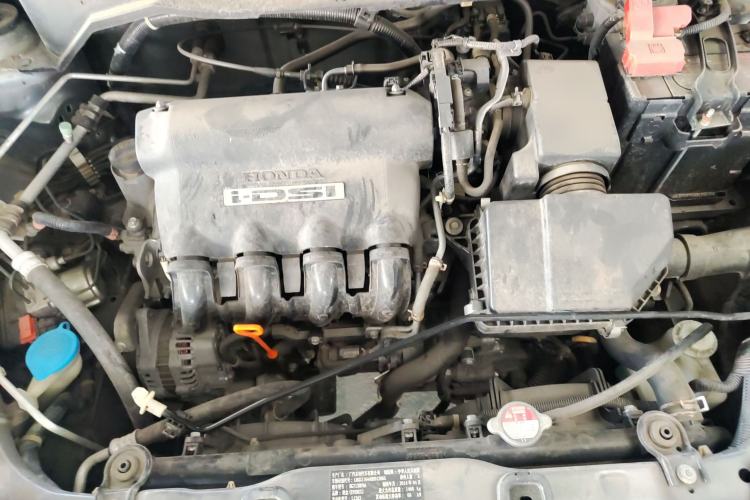 Used Everus S1 2014 1.3L Automatic Comfort Edition Engine Bay
