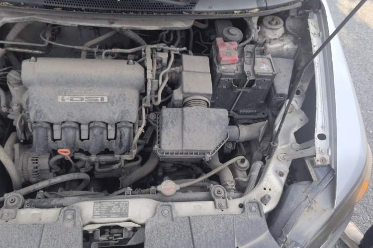 Used Everus S1 2014 1.3L Automatic Comfort Edition Engine Bay Left