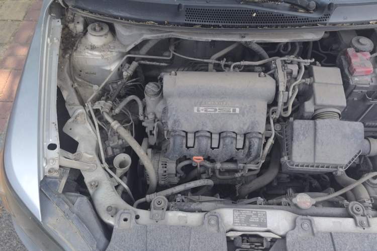 Used Everus S1 2014 1.3L Automatic Comfort Edition Engine Bay Right