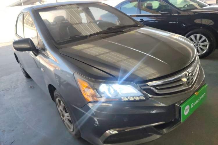 Used Everus S1 2014 1.3L Automatic Comfort Edition Front Right 45 Deg