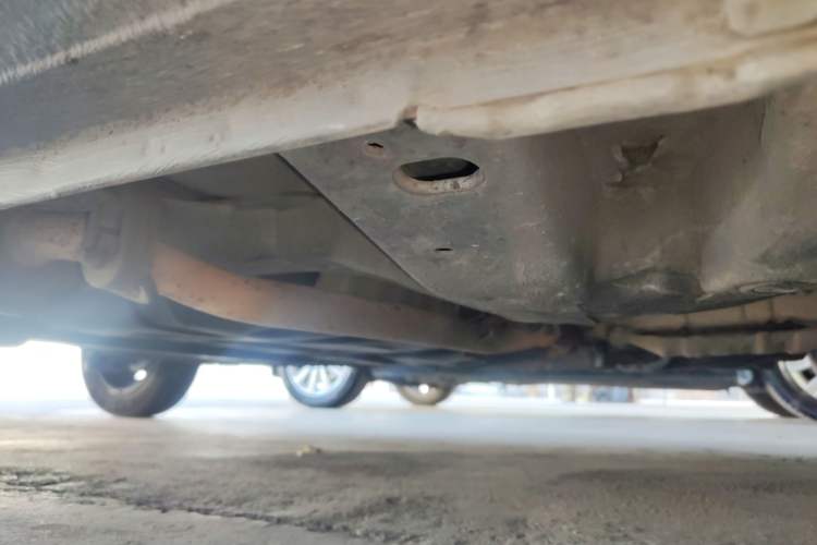 Used Everus S1 2014 1.3L Automatic Comfort Edition Right Side Sill