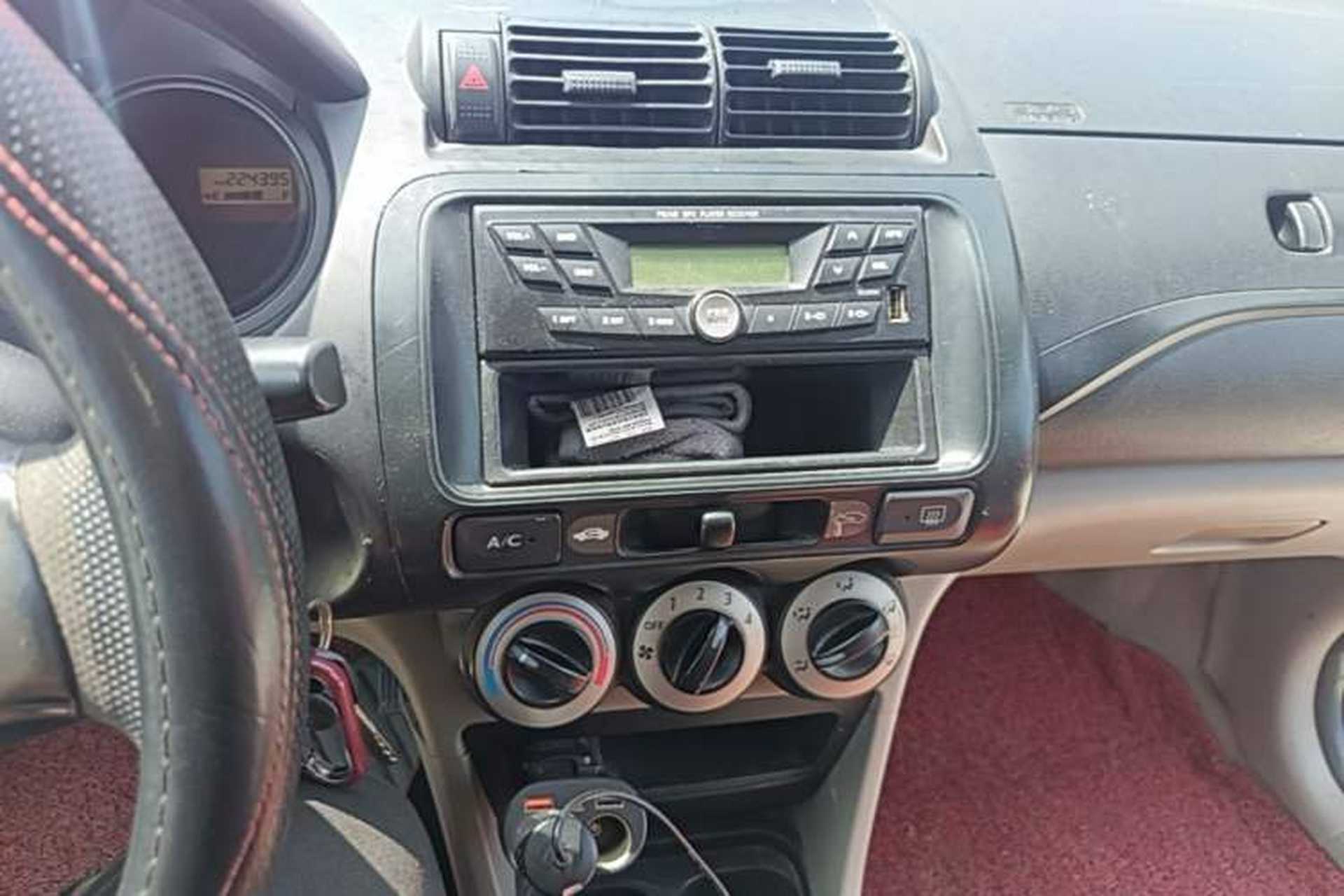 Used Everus S1 2014 1.3L Manual Comfort Edition Audio And AC Panel