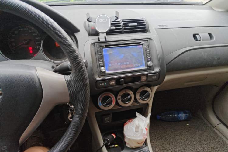 Used Everus S1 2014 1.3L Manual Comfort Edition Audio And AC Panel