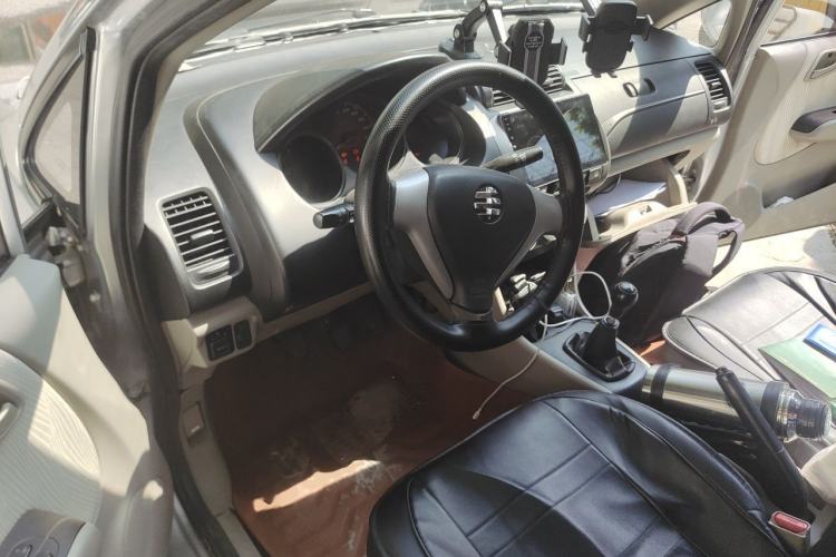Used Everus S1 2014 1.3L Manual Comfort Edition Driver Seat