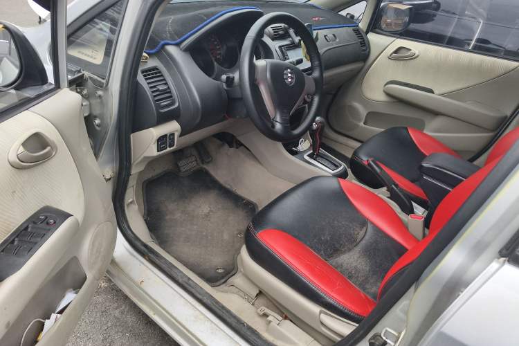 Used Everus S1 2014 1.3L Automatic Comfort Edition Driver Seat