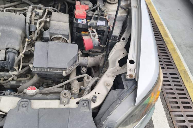 Used Everus S1 2014 1.3L Automatic Comfort Edition Engine Bay Left