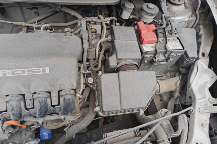 Used Everus S1 2014 1.3L Manual Comfort Edition Engine Bay Left