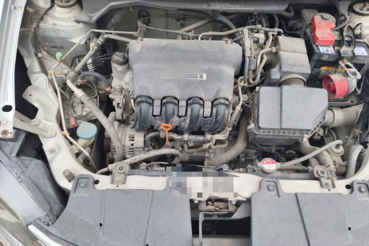 Used Everus S1 2014 1.3L Automatic Comfort Edition Engine Bay
