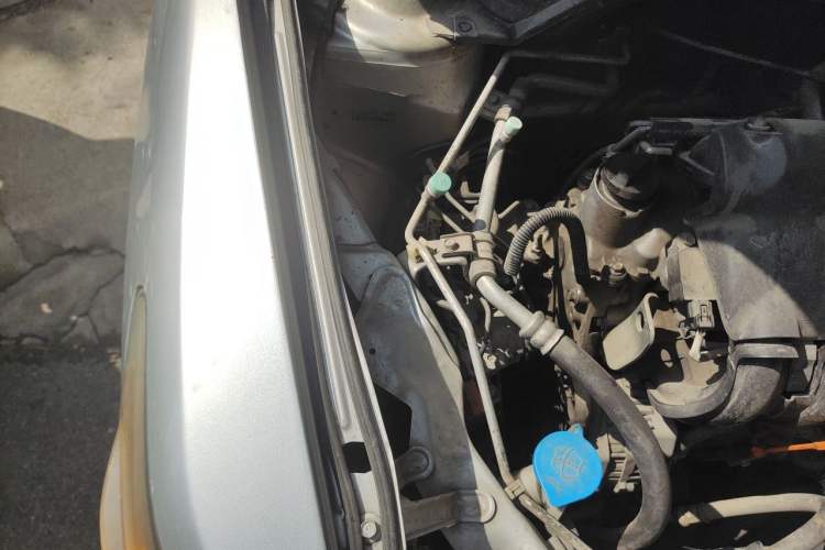 Used Everus S1 2014 1.3L Manual Comfort Edition Engine Bay Right