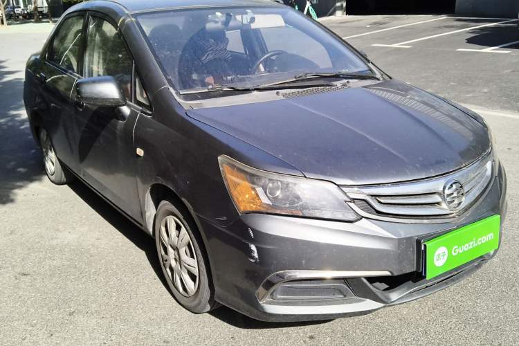 Used Everus S1 2014 1.3L Automatic Comfort Edition Front Right 45 Deg