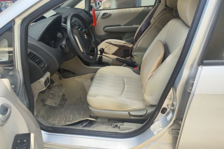 Used Everus S1 2014 1.3L Manual Comfort Edition Left Front Seat