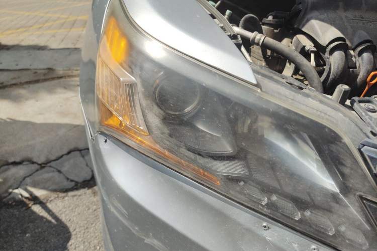 Used Everus S1 2014 1.3L Manual Comfort Edition Right Front Headlight