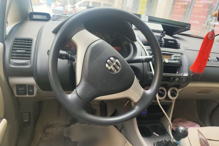 Used Everus S1 2014 1.3L Manual Comfort Edition Steering Wheel