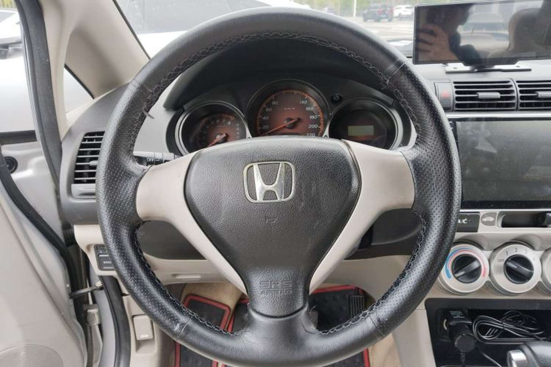 Used Everus S1 2014 1.3L Automatic Comfort Edition Steering Wheel