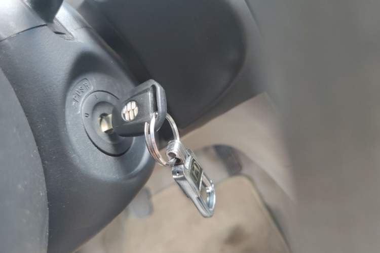 Used Everus S1 2014 1.3L Manual Comfort Edition Vehicle Key