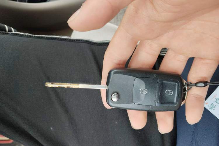 Used Everus S1 2014 1.3L Automatic Comfort Edition Vehicle Key