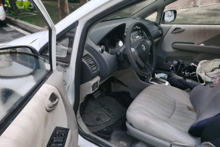 Used Everus S1 2014 1.3L Automatic Comfort Edition Driver Seat