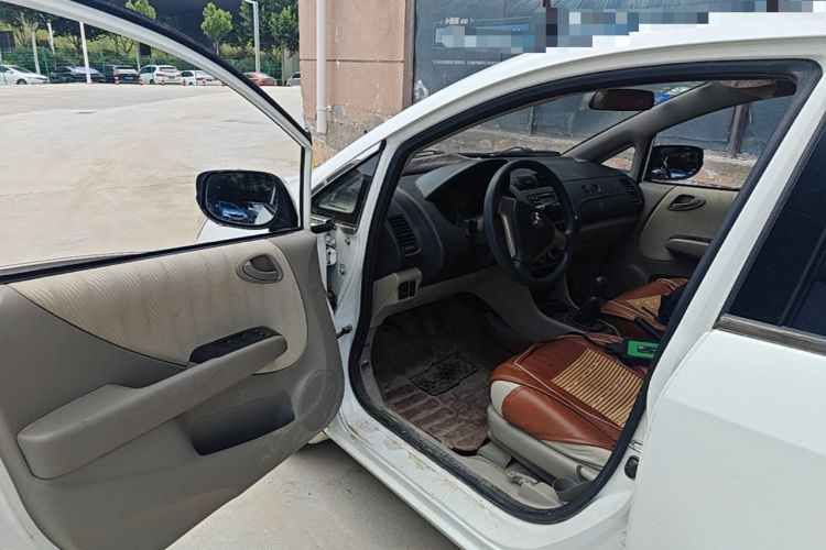 Used Everus S1 2014 1.3L Manual Comfort Edition Driver Seat