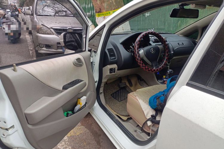 Used Everus S1 2014 1.3L Automatic Comfort Edition Driver Seat