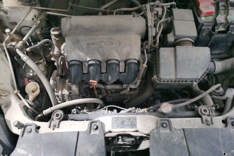 Used Everus S1 2014 1.3L Automatic Comfort Edition Engine Bay