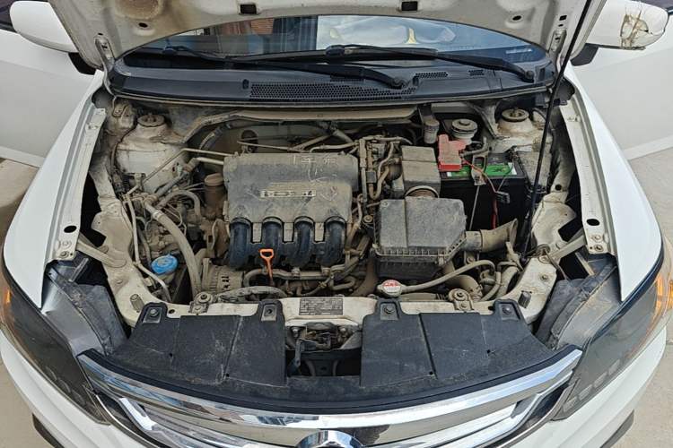 Used Everus S1 2014 1.3L Manual Comfort Edition Engine Bay