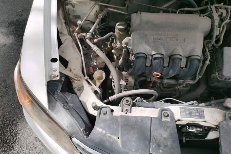 Used Everus S1 2014 1.3L Automatic Comfort Edition Engine Bay Right