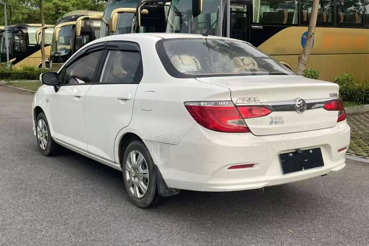 Used Everus S1 2014 1.3L Manual Comfort Edition Exterior 3