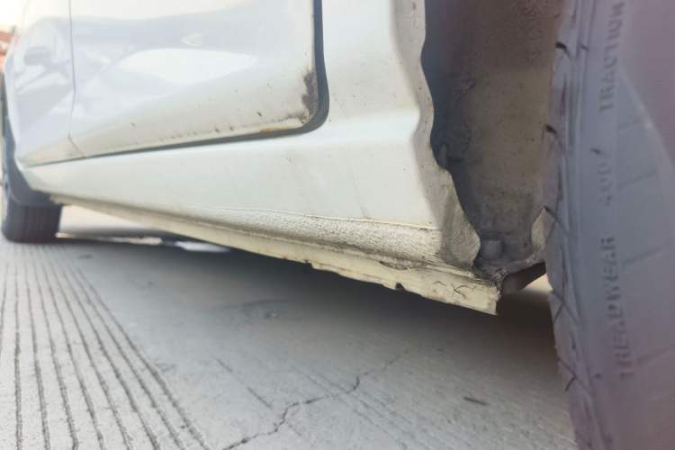 Used Everus S1 2014 1.3L Manual Comfort Edition Exterior 6