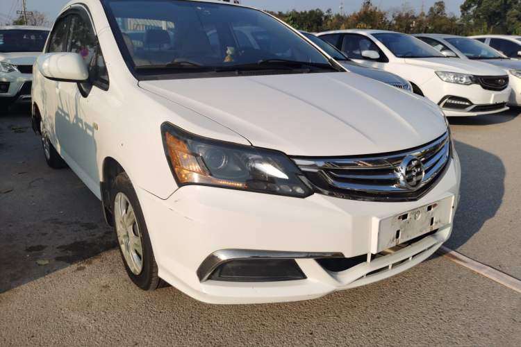 Used Everus S1 2014 1.3L Manual Comfort Edition Front Right 45 Deg