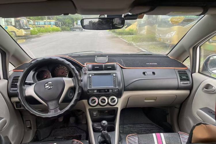 Used Everus S1 2014 1.3L Manual Comfort Edition Interior 1