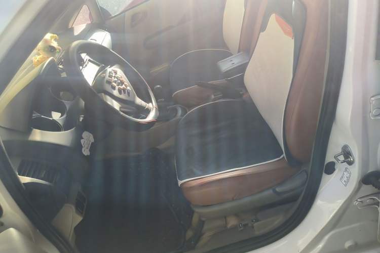Used Everus S1 2014 1.3L Manual Comfort Edition Left Front Seat