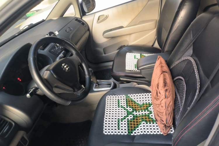 Used Everus S1 2014 1.3L Automatic Comfort Edition Left Front Seat