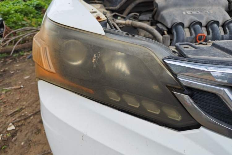 Used Everus S1 2014 1.3L Manual Comfort Edition Right Front Headlight