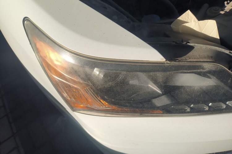 Used Everus S1 2014 1.3L Manual Comfort Edition Right Front Headlight