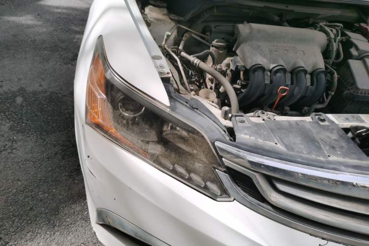 Used Everus S1 2014 1.3L Automatic Comfort Edition Right Front Headlight