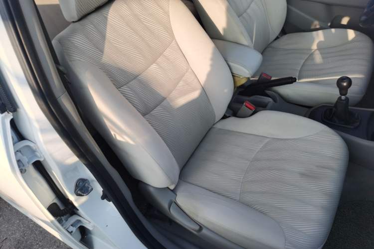 Used Everus S1 2014 1.3L Manual Comfort Edition Right Front Seat